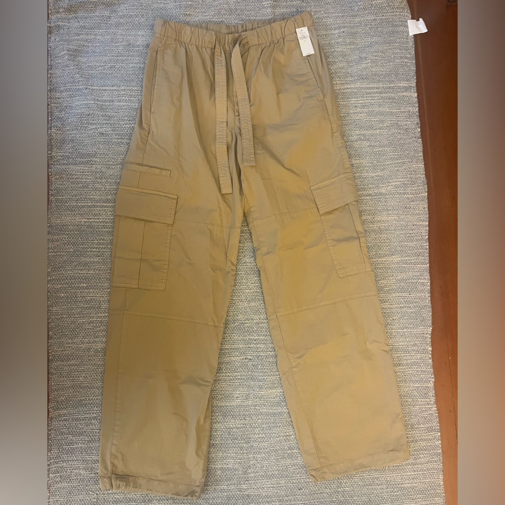Gap NWT Tan Khaki Cargo Pants Small